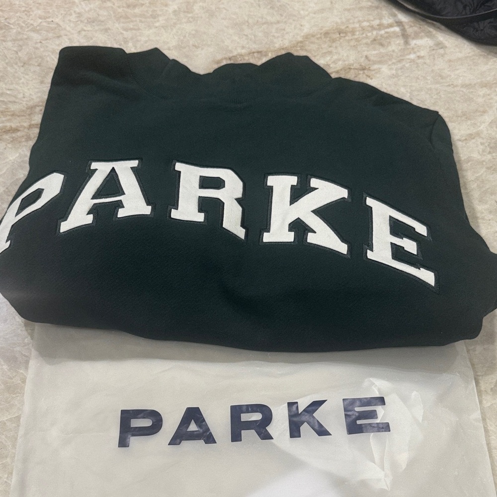 Parke Forest Green Mockneck Sweatshirt 
Size: unisex S/M 
in original packaging